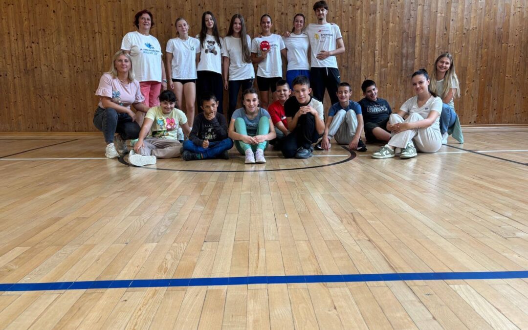 ISTA KLUPA, ISTI SNOVI – SPORT NAS SPAJA